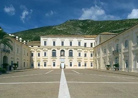 Naples Is Your Отель типа 