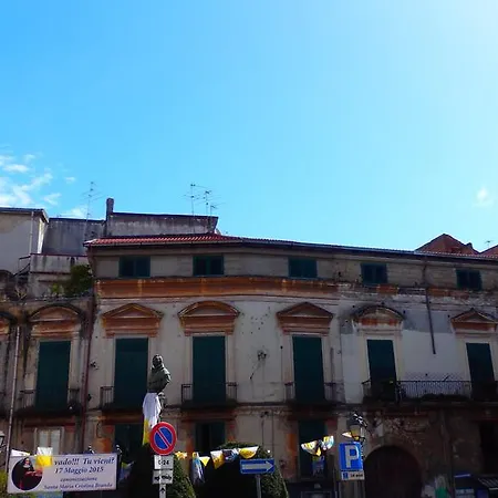Naples Is Your Bed & Breakfast Casoria